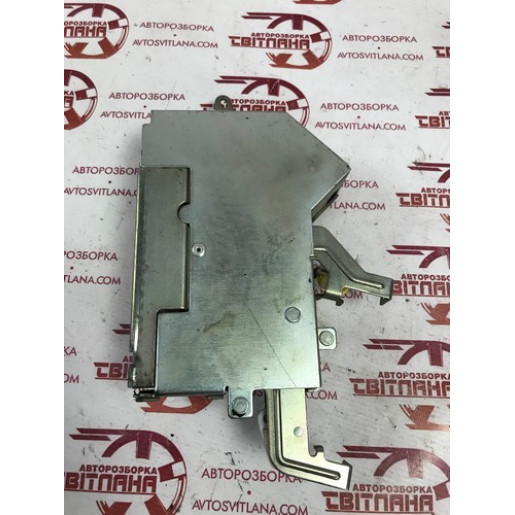 Замок дверей зсувних лівих Ford Transit 2006-2014 YC1AD26413AK